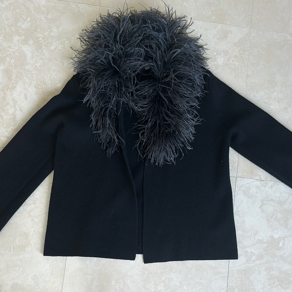 Elegant Black Jacket with Faux Fur Collar